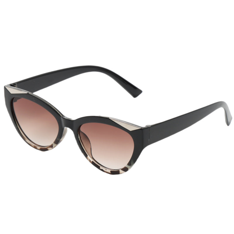 Women's elegant Cat-Eye sunglasses with luxurious details Stornfield