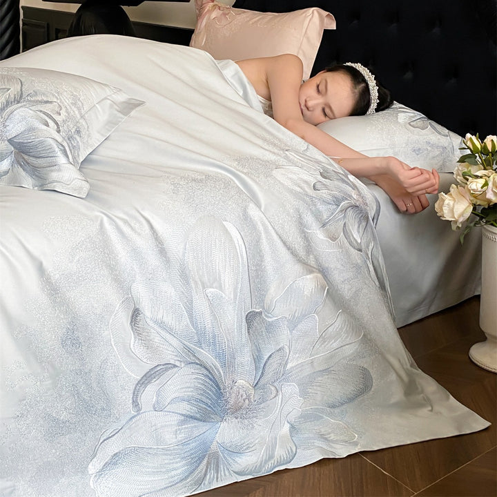 Ultra-Soft Silk-Feel Floral Jacquard Duvet Cover Set with Embroidered Blossom Motif