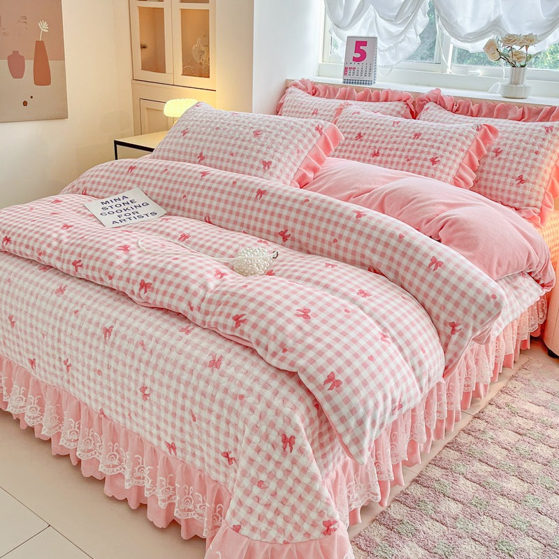 Cozy Heart-Printed Bedding Set
