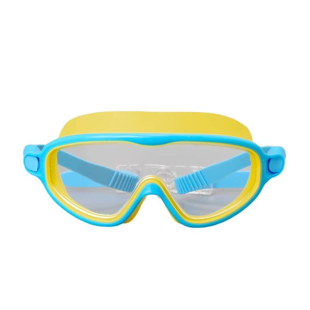 Swimming mask with wide field of vision and UV protection Stornfield