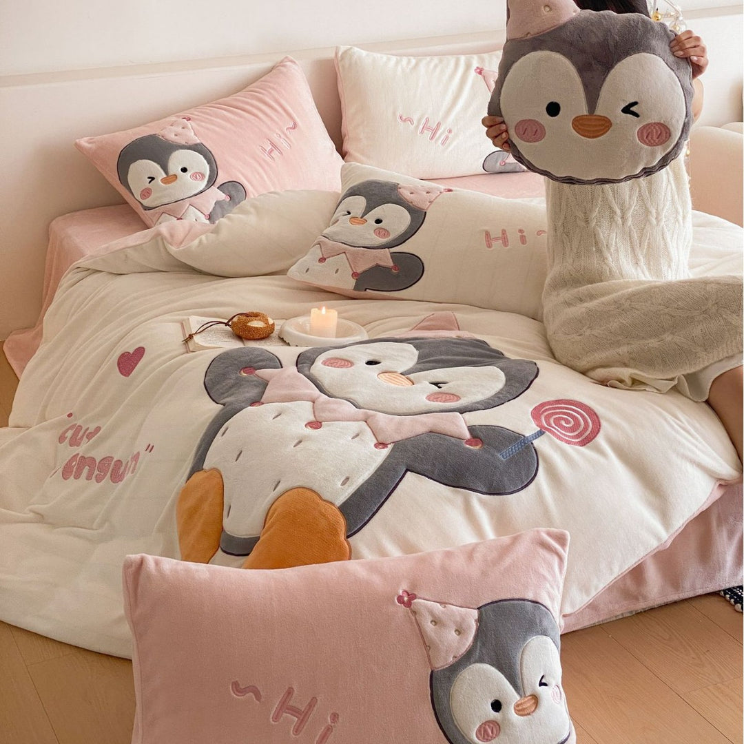 Cute Plush Appliqué Penguin Duvet Cover Set with Quilted Pillow Shams