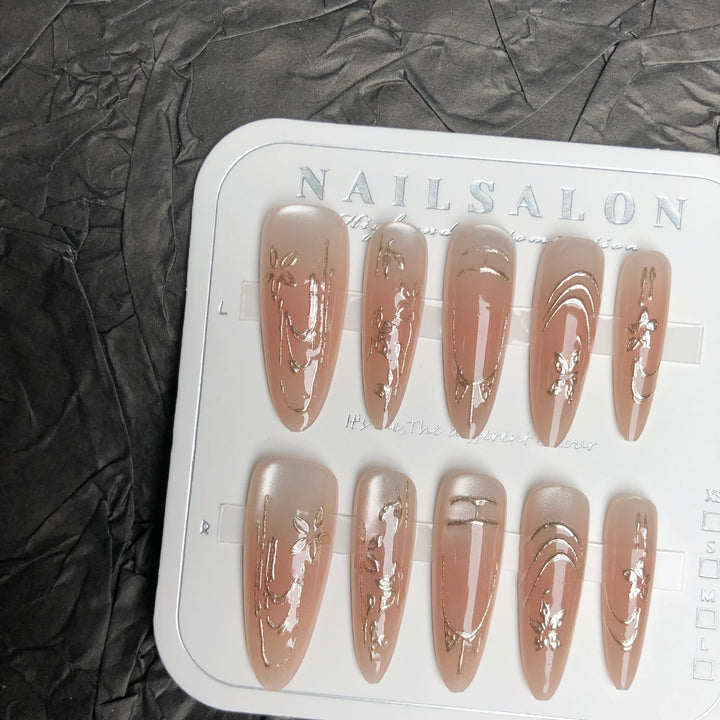 Floral Vintage Press-On Nail Set