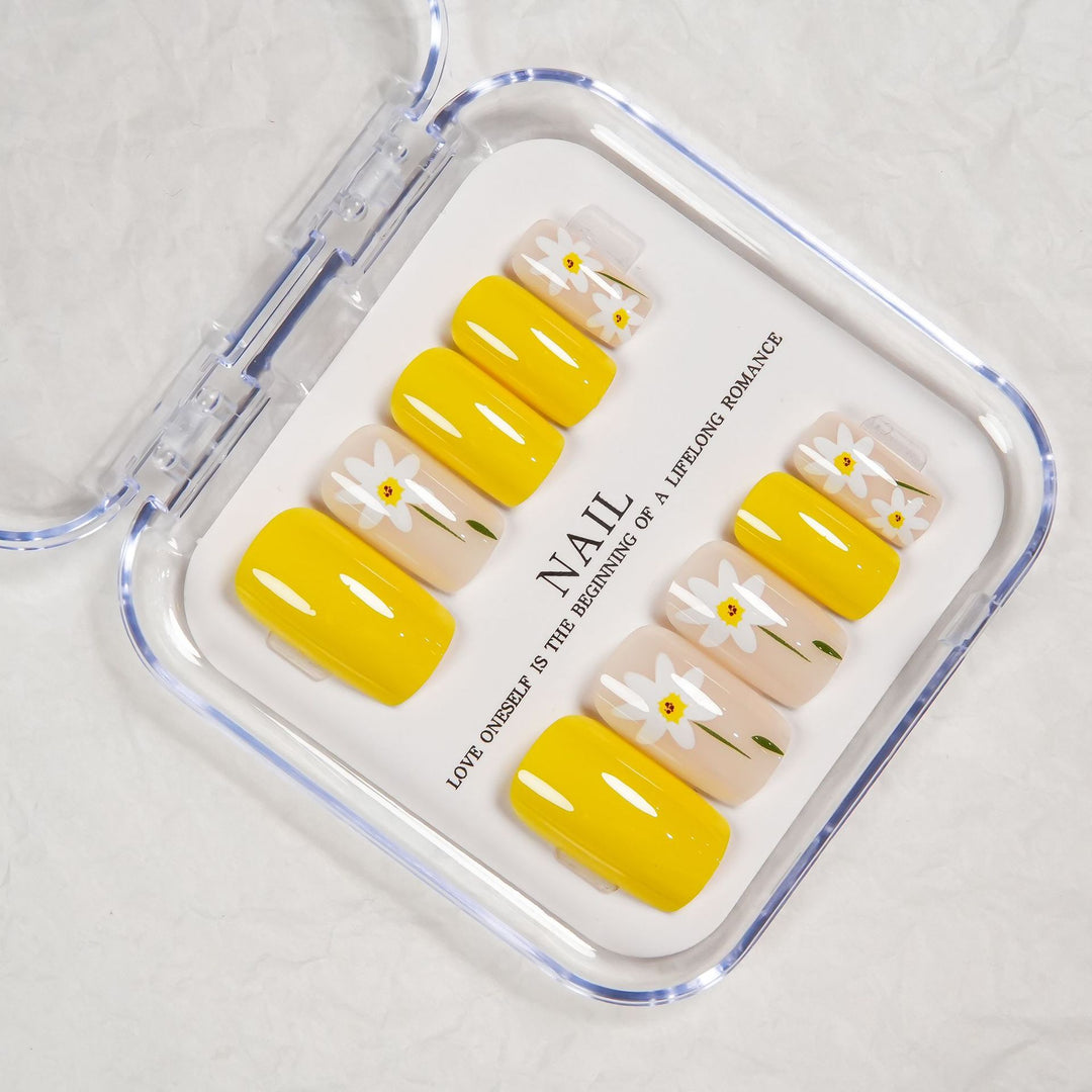Floral Press-On Nail Set with Yellow Accent