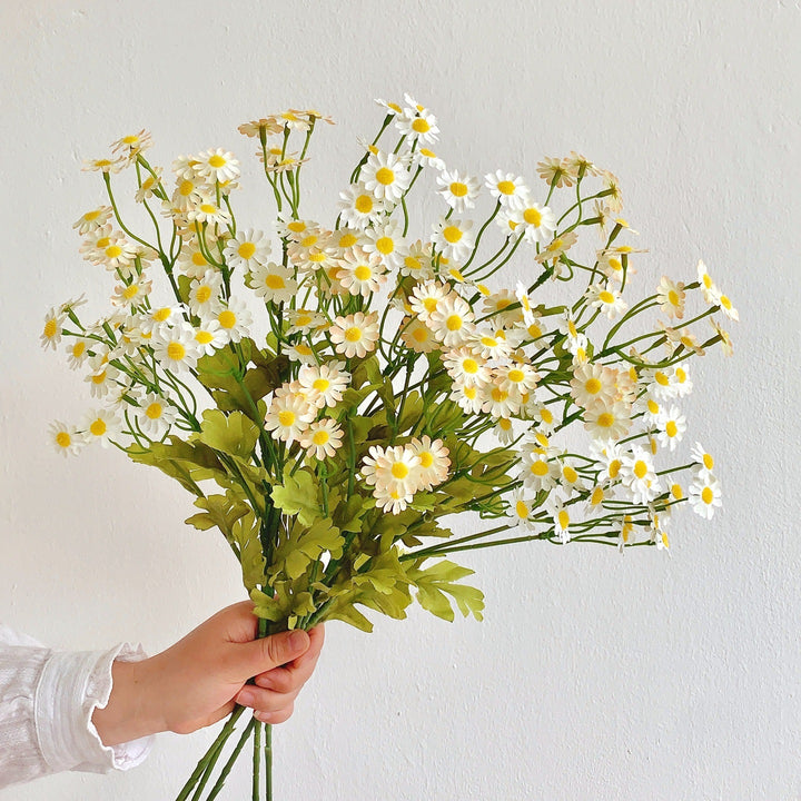 Artificial Daisy Floral Arrangement