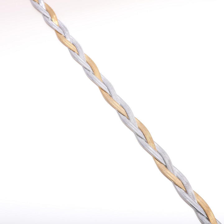 Elegant Textured Wire Bracelet Stornfield