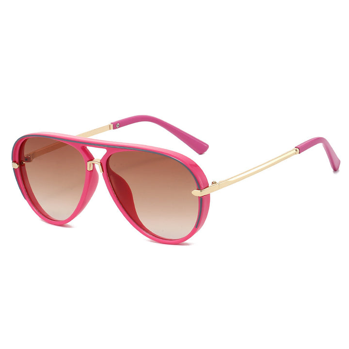 Elegant Aviator Sunglasses with Gold Accents Stornfield