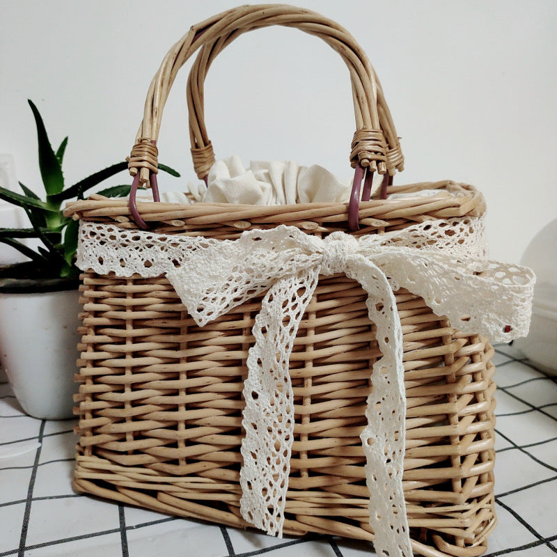 Women’s handbag with pearl chain Stornfield