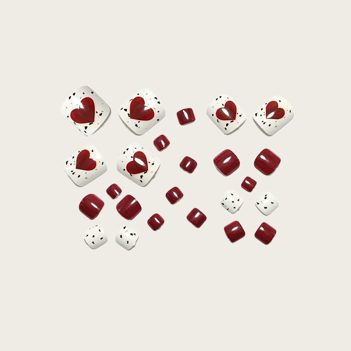 Artificial nails in romantic heart design Stornfield