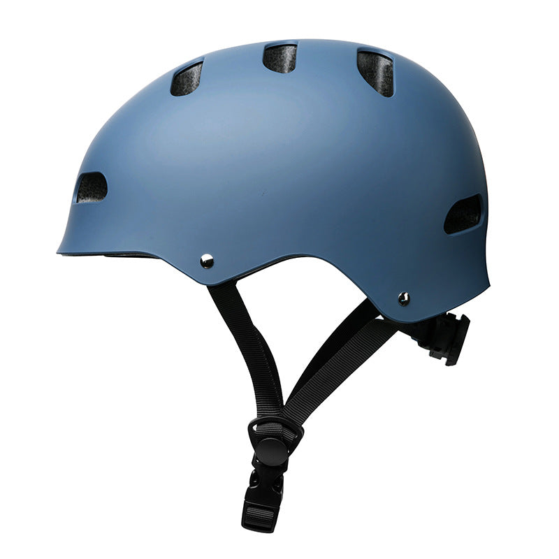 Skate helmet with advanced ventilation technology Stornfield