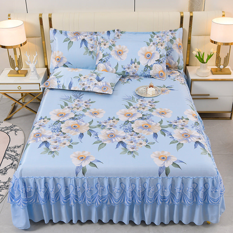 Ladies daybed cover with playful bear motif Stornfield
