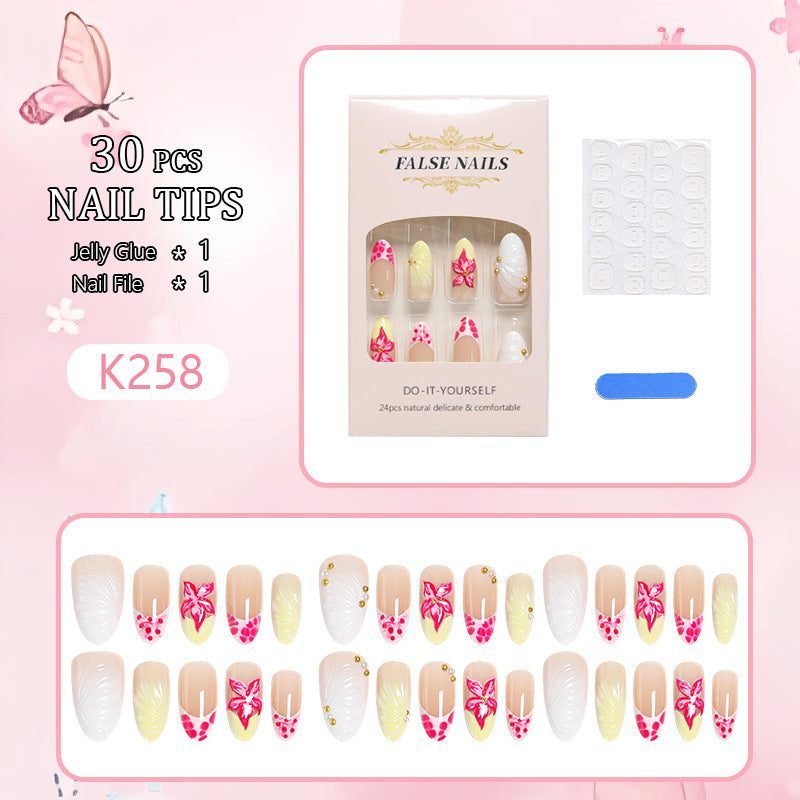 Nail art set with fine flower details Stornfield
