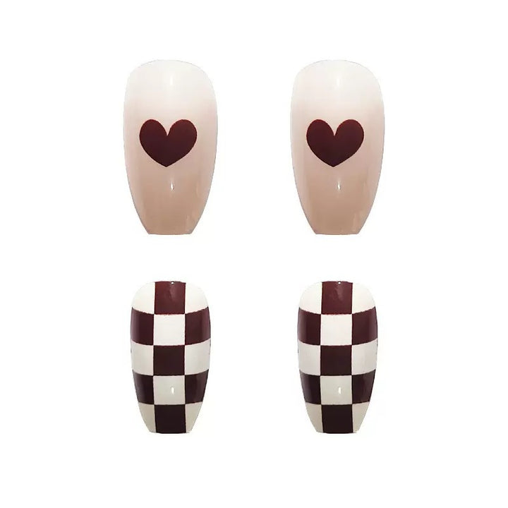 Artificiaal nail set with stylish and fashionable accents Stornfield