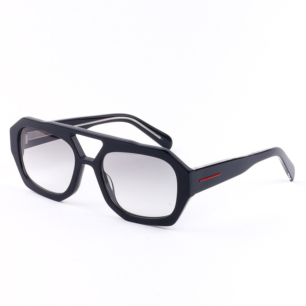 Women's trendy sunglasses in modern frame design Stornfield