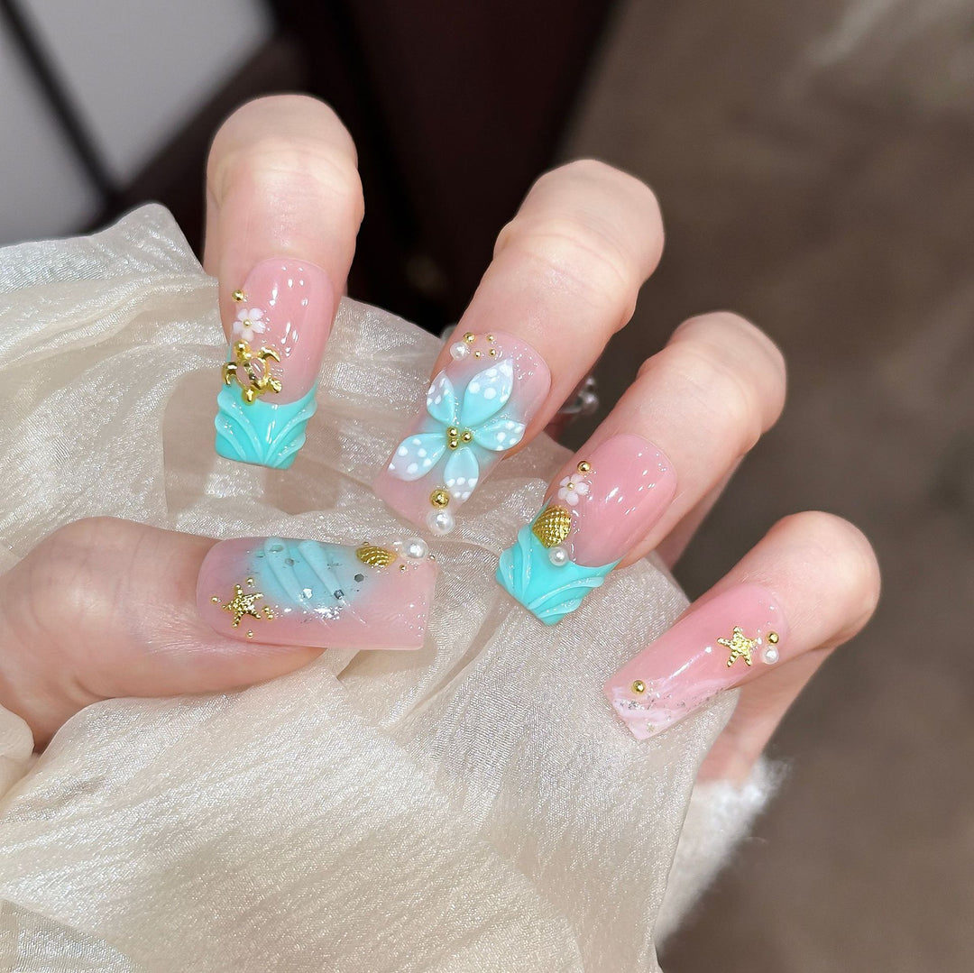 Decorative Press-On Nail Art Set with Floral and Gem Accents