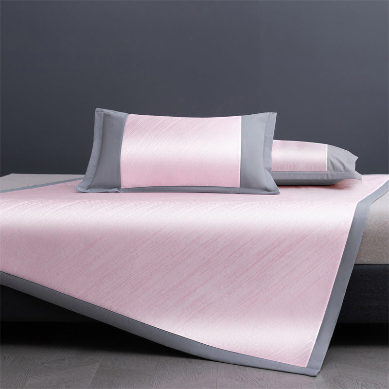 Women's Luxurious Bedspread with Elegant Two-Tone Design Stornfield
