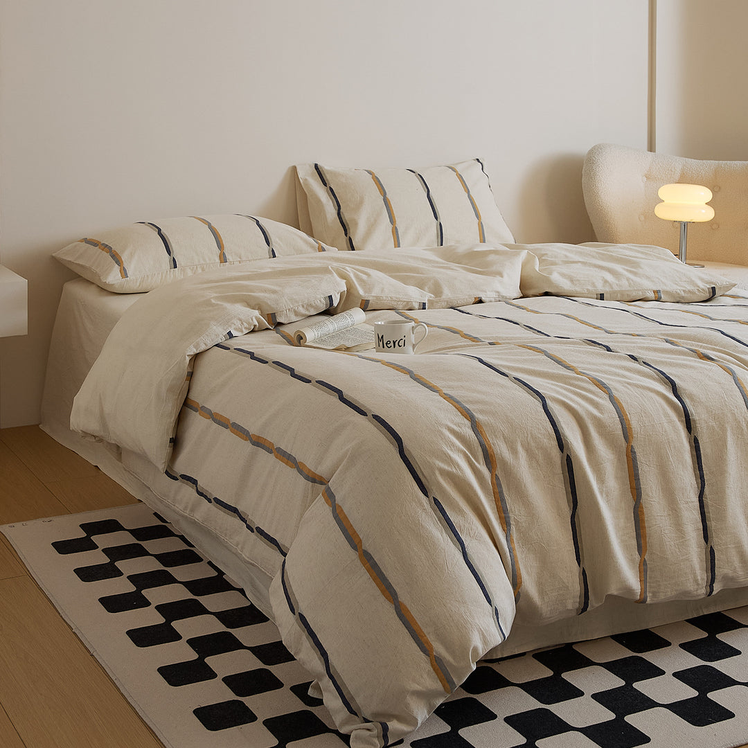 Cotton-linen duvet cover set with brush stroke stripes and airy muslin texture