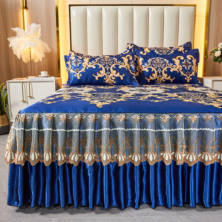 Ladies daybed cover with playful bear motif Stornfield
