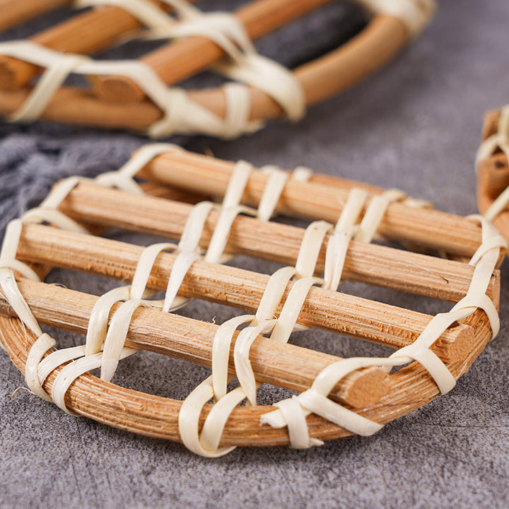 Women Decorative Table Coasters made of Braided Natural Material Stornfield
