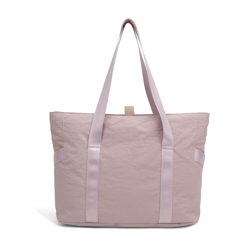 Stylish tote bag with spacious main compartment and reinforced handles Stornfield