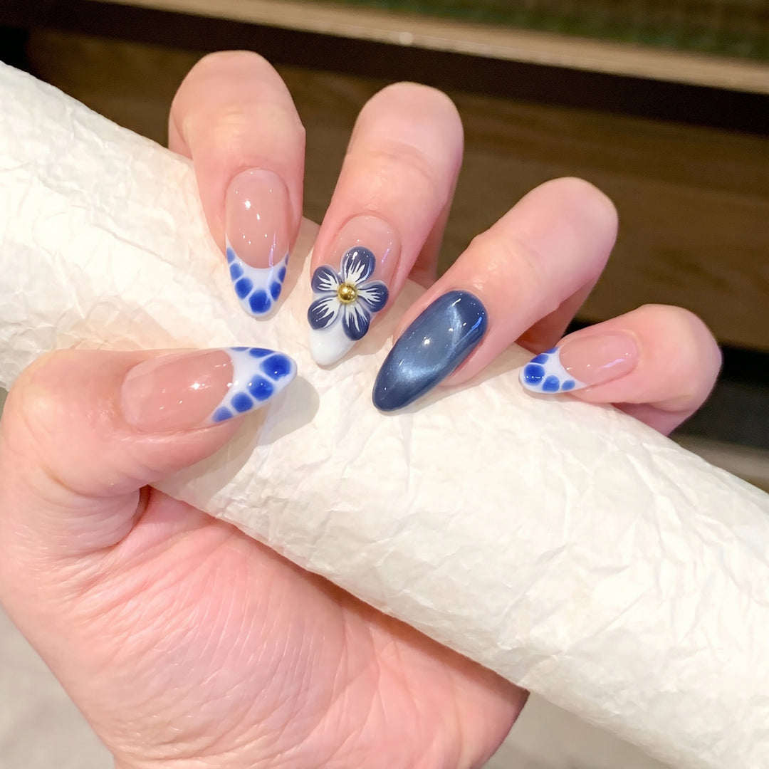 Artistic Press-On Nail Set with Floral and Geometric Accents Stornfield