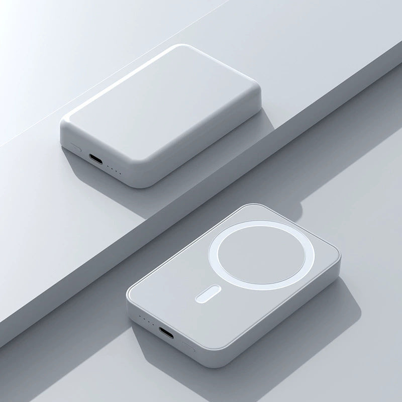 High-performance power bank with wireless charging function and digital display Stornfield