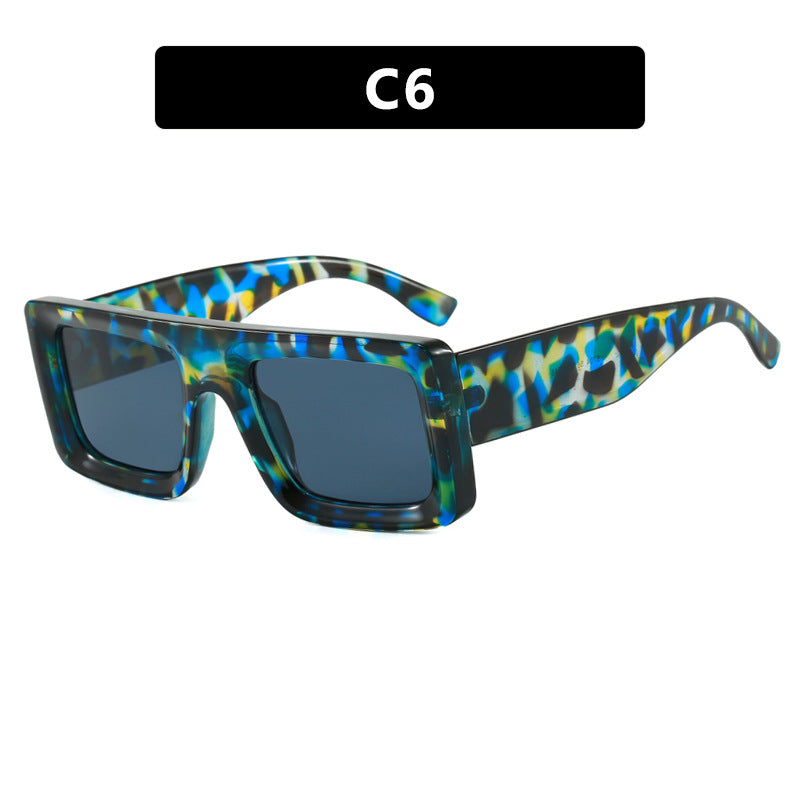 Women's fashionable square sunglasses with sturdy frame and protective lenses Stornfield
