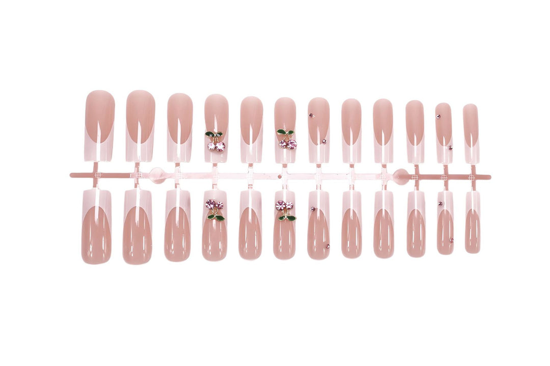 Artificial nail set with floral decorations Stornfield