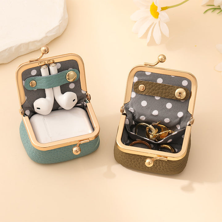 Elegant Vintage Clutch Stornfield