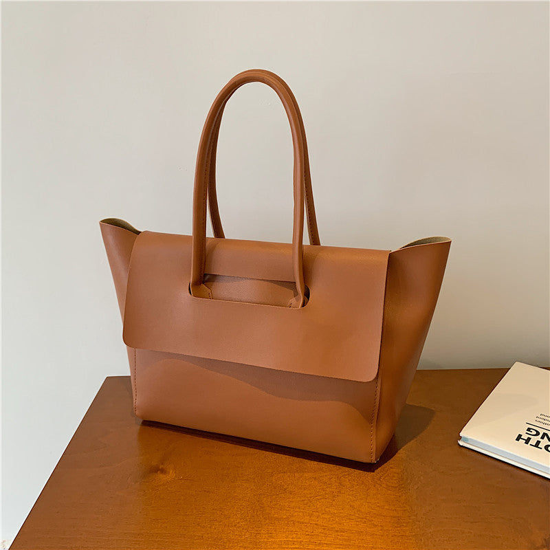 Modern Minimalist Shoulder Bag Stornfield