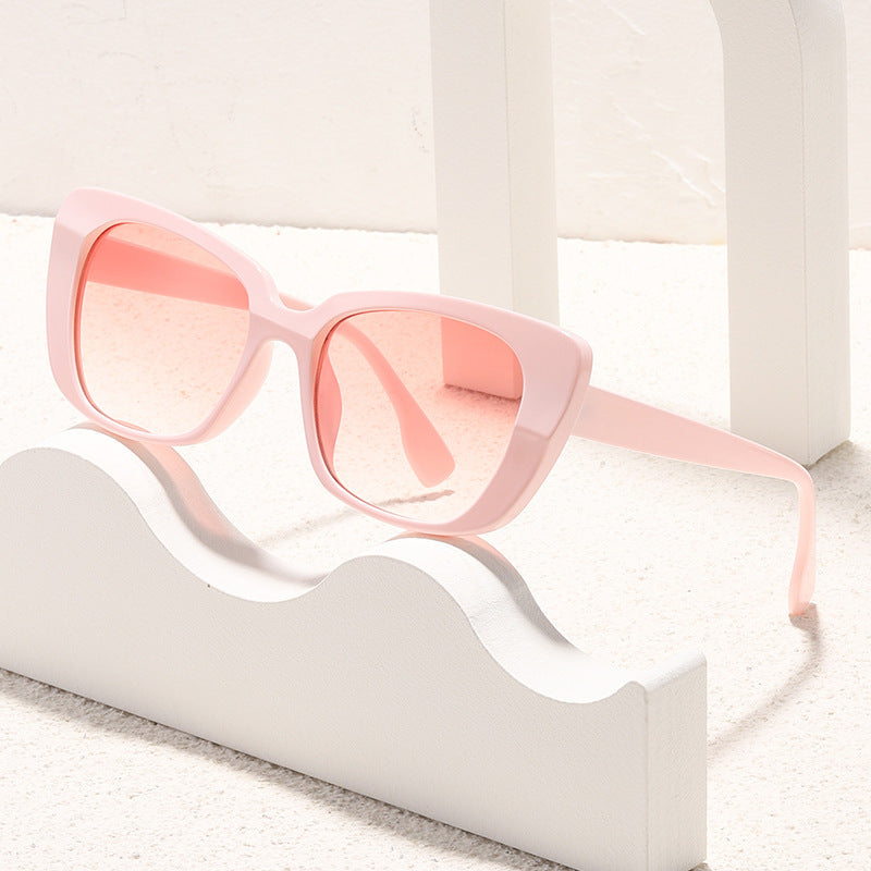 Ladies fashionable square sunglasses with comfortable wearing sensation Stornfield