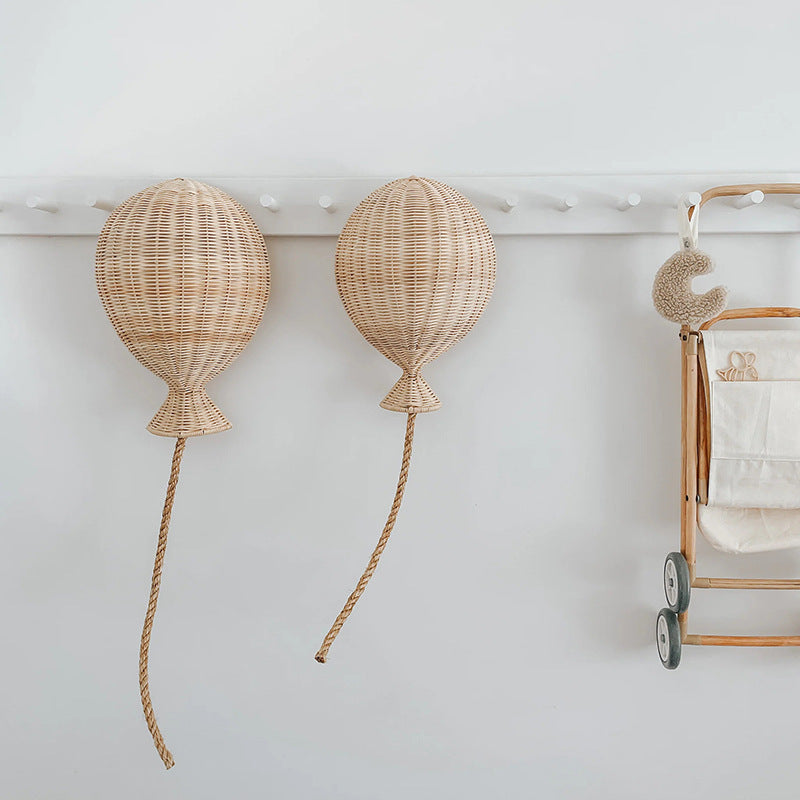 Decorative wall ornament in the form of a hot air balloon Stornfield