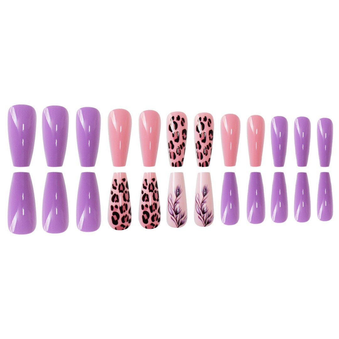 Stylish Patterned Press-On Nail Set Stornfield