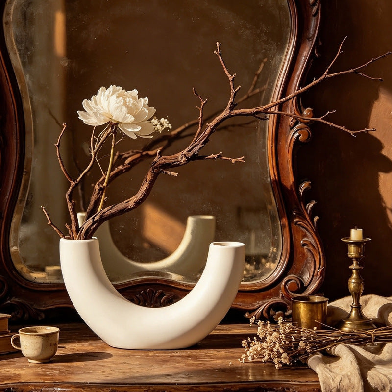 Contemporary Curved Dual-Vase Stornfeild