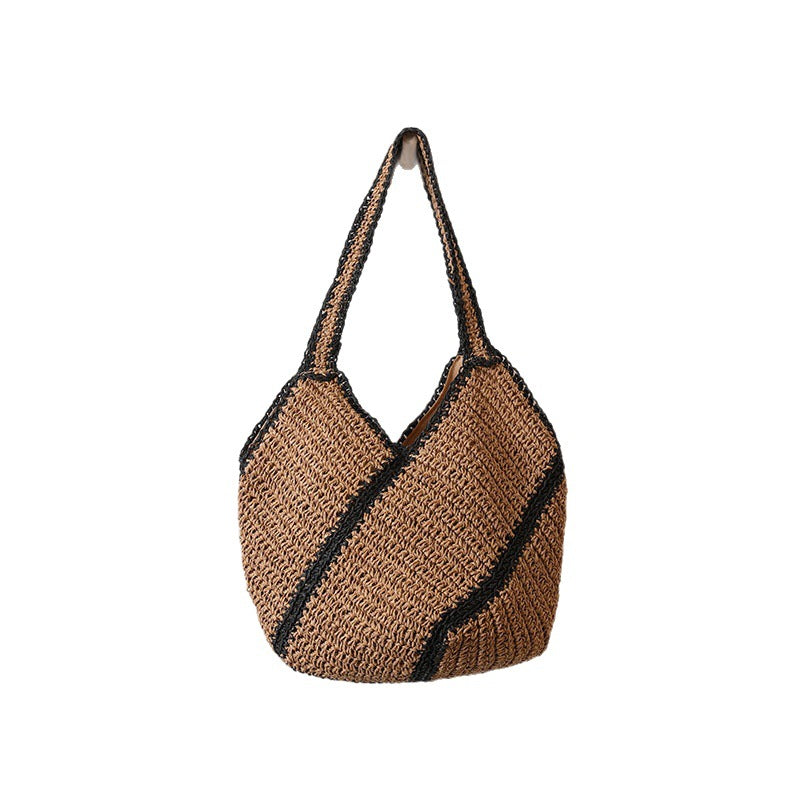 Braided beach bag with fashionable design Stornfield