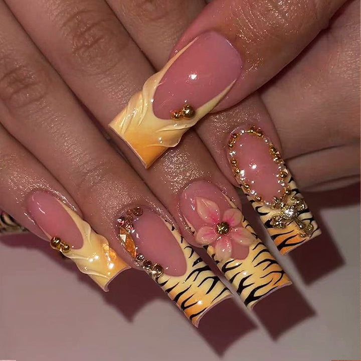 Artisan Decorative Nail Tips Stornfield