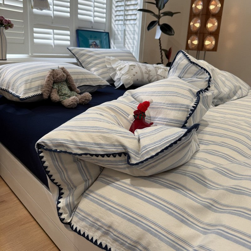 Lightweight Checkered Bedding Set