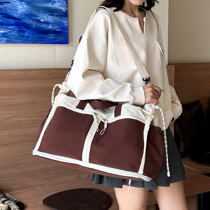 Versatile Weekend Duffle Bag with Expandable Compartments Stornfield