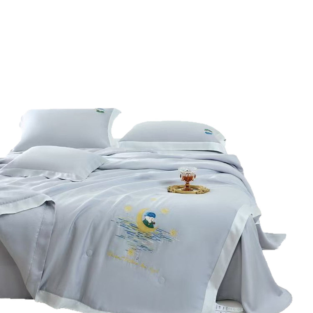 Satin bedding set with illustrative portrait embroidery and fine satin trim
