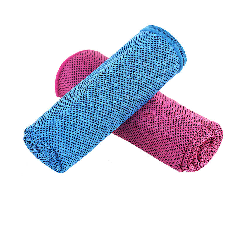 Women Portable Silicone Case with Integrated Cleaning Cloth Stornfield