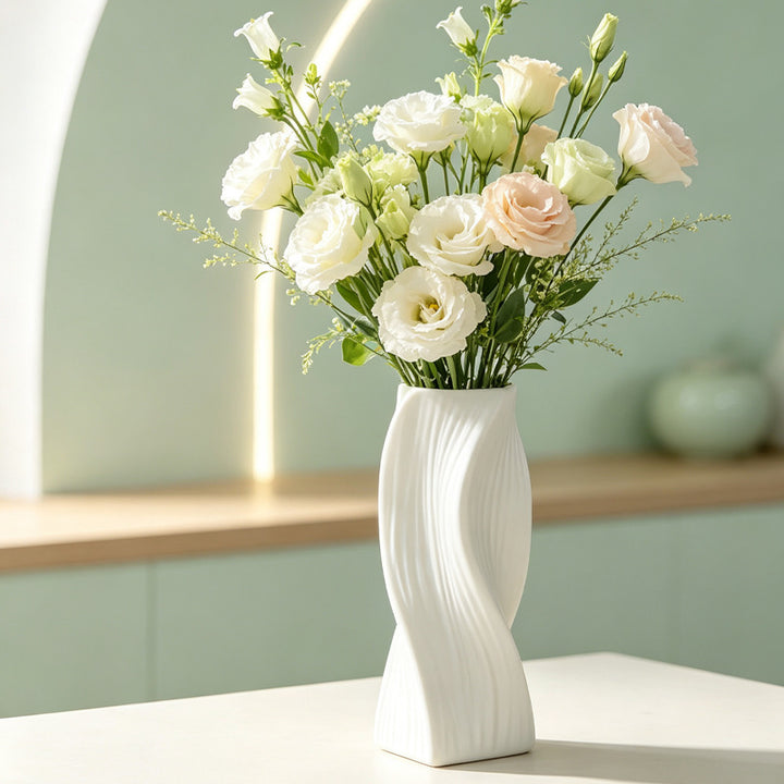 Modern Sculptural Decorative Vase Stornfeild