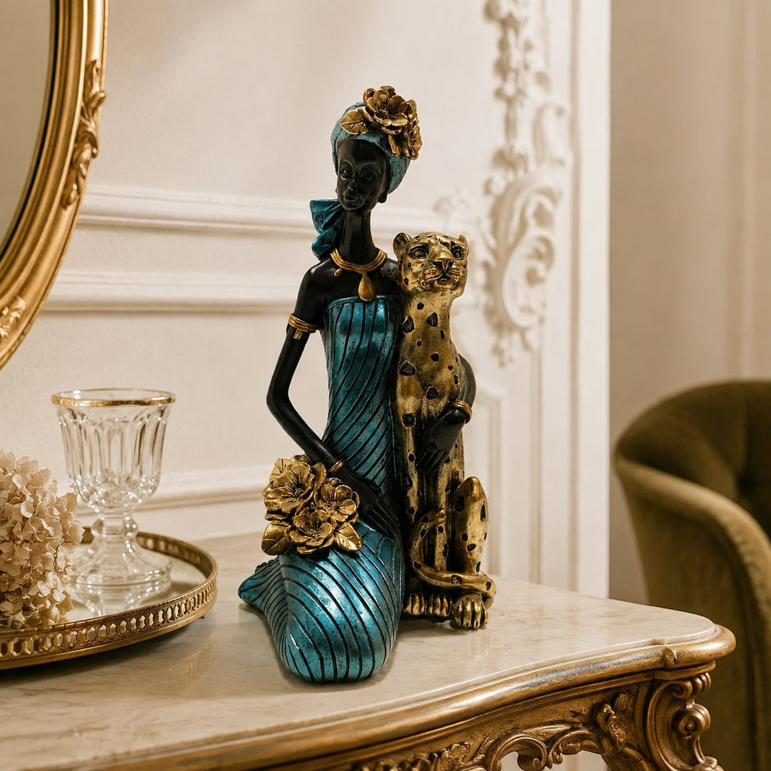 Elegant sculpture with leopard casting Stornfield