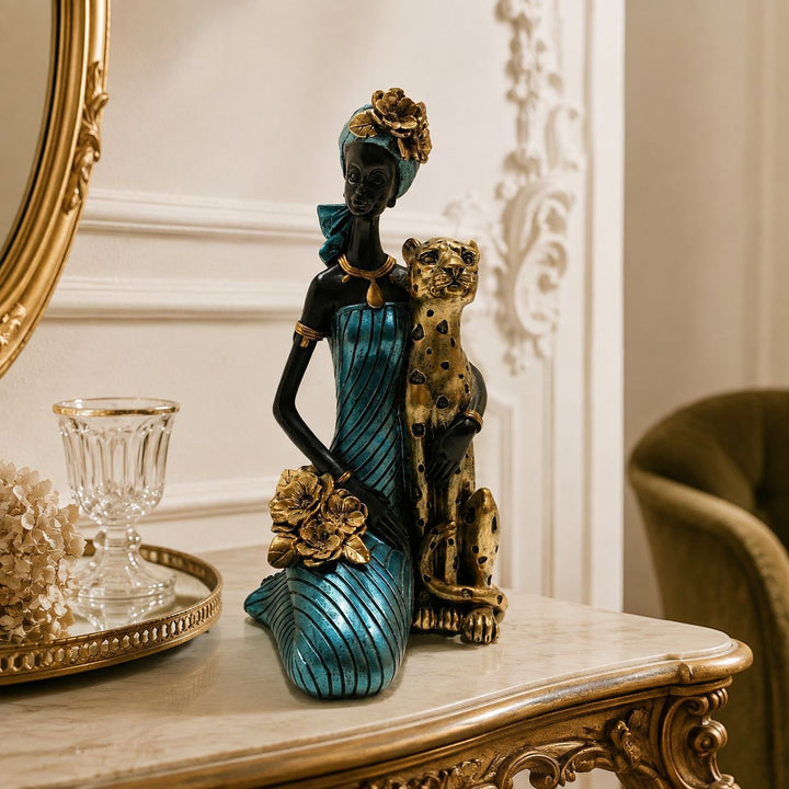 Elegant sculpture with leopard casting Stornfield