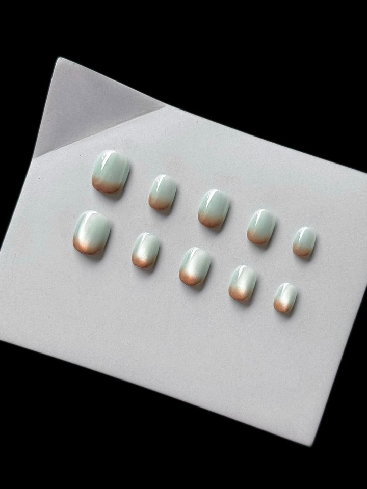 Stylish Press-On Nail Set with Gradient Finish