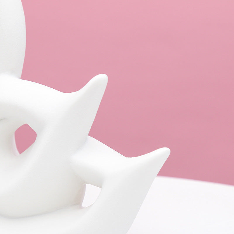 Artistic Swan-Shaped Ceramic Decor Stornfeild
