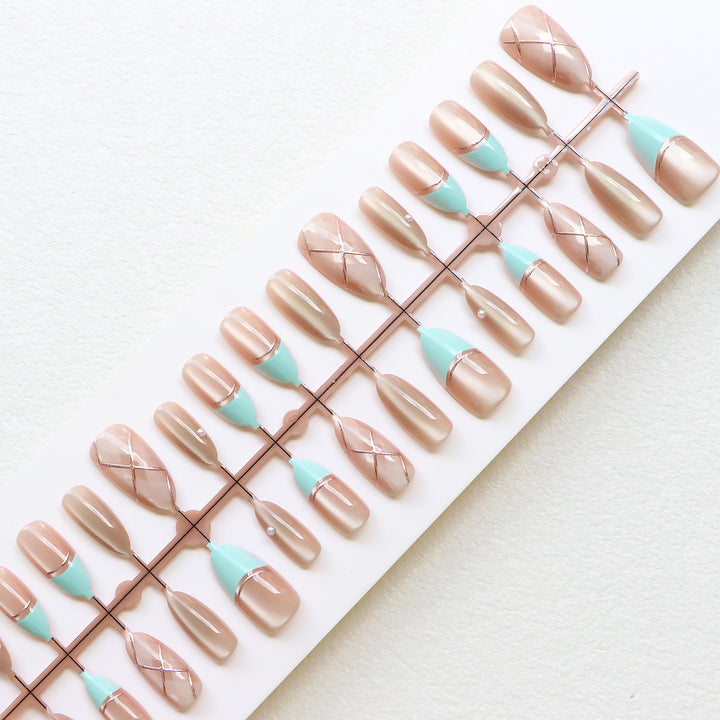 Elegant Artistic Press-On Nail Set Stornfield