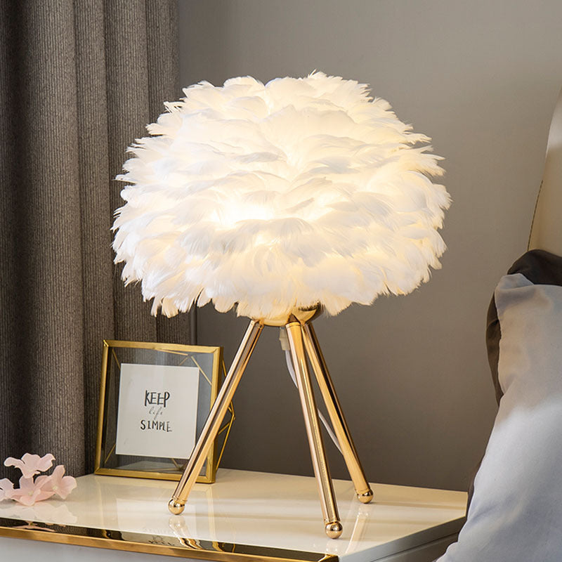 Feathered Accent Table Lamp