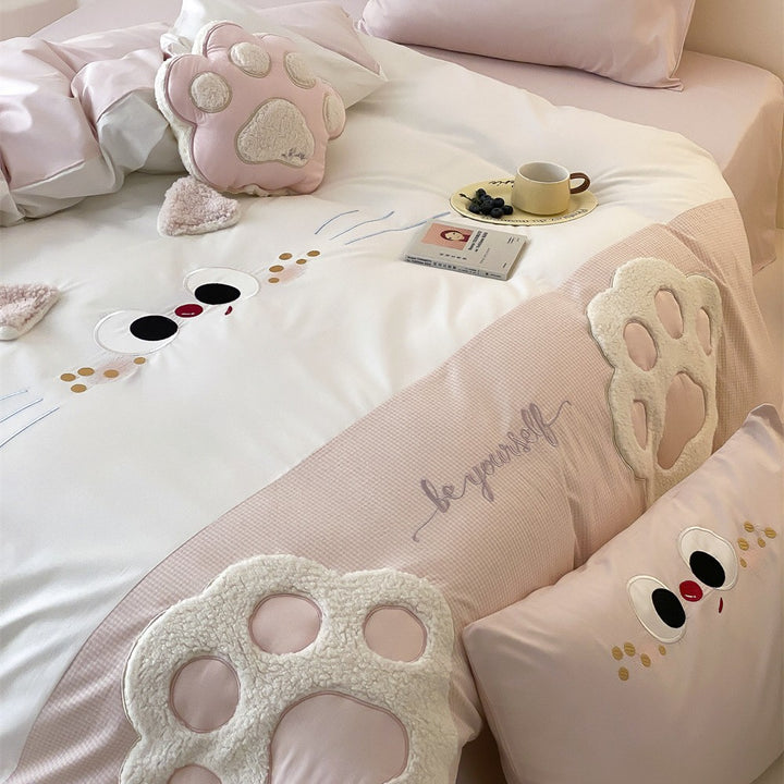 Whimsical Cat-Face Duvet Cover Set with Paw-Shaped Plush Accent Pillow