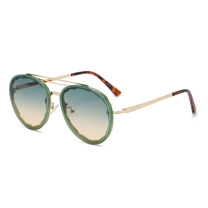 Women's modern styled sunglasses in elegant oversize style Stornfield