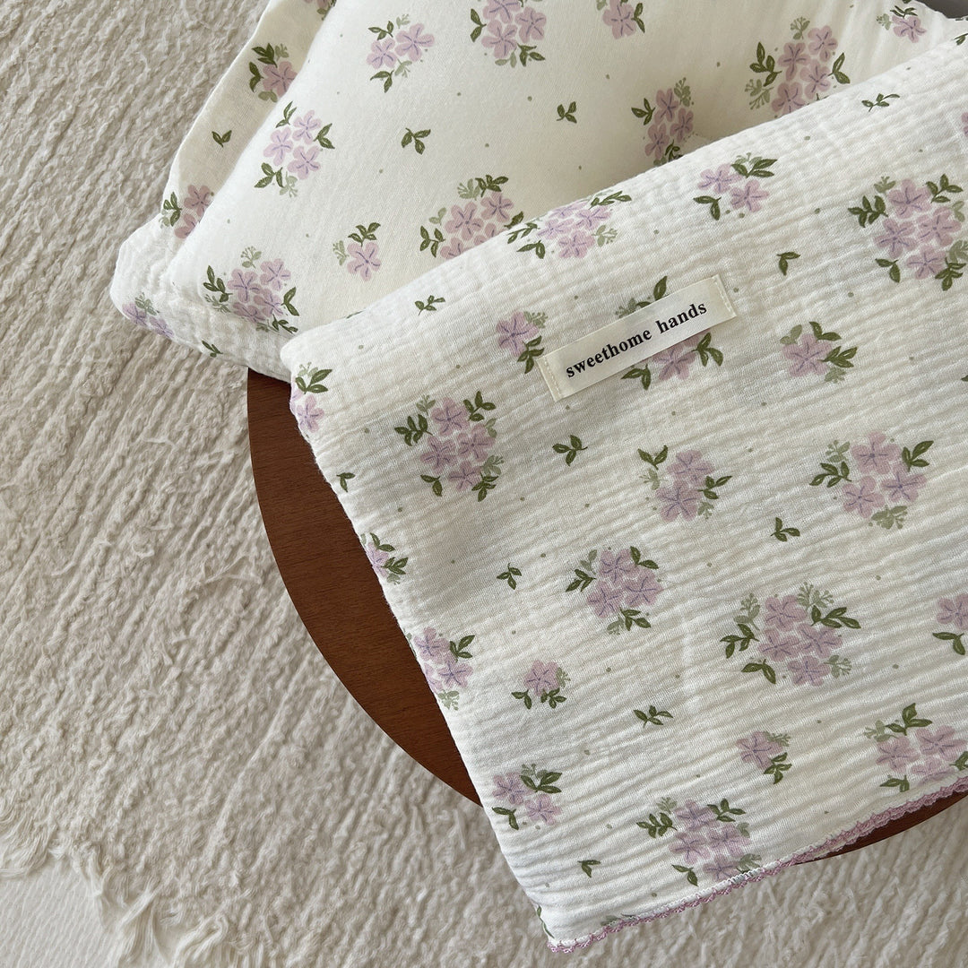 Women's Cozy Blanket with Floral Design Stornfield