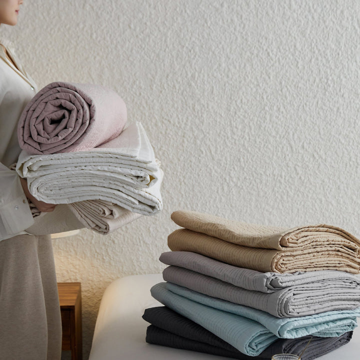 Lightweight Quilted Bedspread and Matching Pillow Sham Set